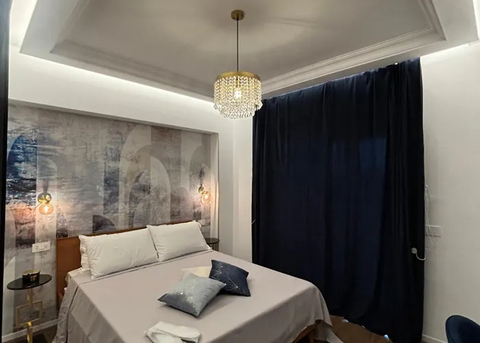 Atrium Regal Room